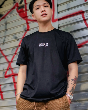 Tshirt Kaos Lengan Pendek Pria Illusive - Suck It