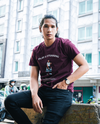 Tshirt Kaos Lengan Pendek Pria Illusive - Play & Stunning